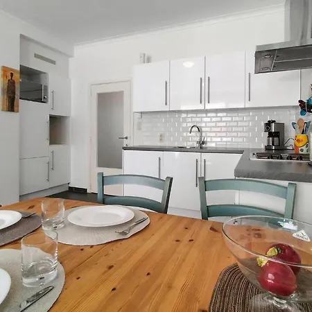 Awesome In With Kitchen Apartment *